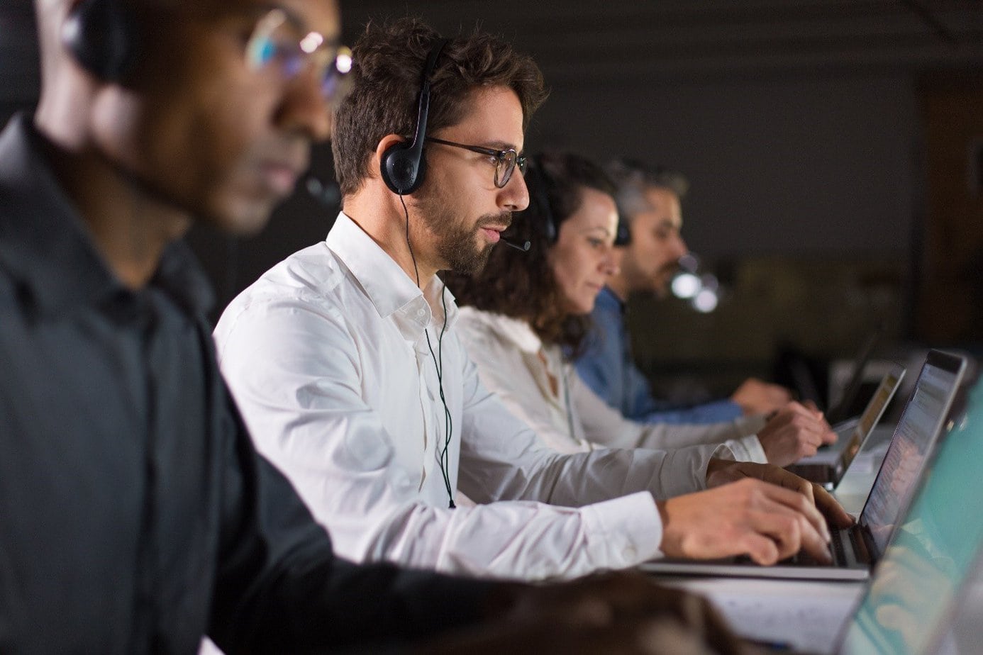 What Are The Top 7 Reasons To Outsource Your IT Help Desk?