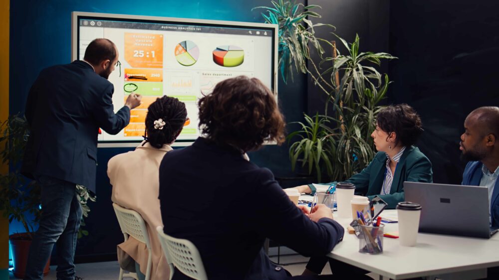 B2B Marketers Should Turn Their Presentations Into Lead Magnets by Using Visual Presentation Strategies.