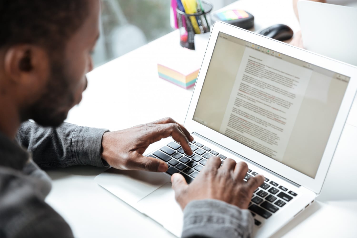 How Custom PSD to Email Services Are Replacing Generic Builders?