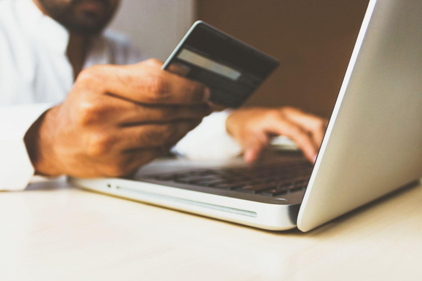 The Ultimate Guide On How To Promote Your eCommerce Apparel Shop And Gain More Customers