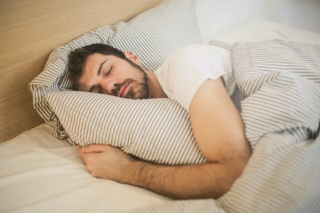 Navigating-Cutting-Edge-Sleep-Tech-User-Friendly-Features-in-Sleep-Apps-001