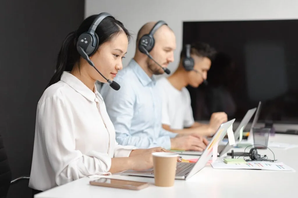 Multichannel-Customer-Support-What-it-Is-and-How-to-Provide-It-001