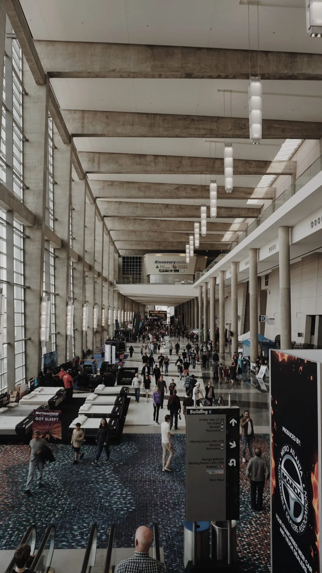 Trade-Show-Innovations-Revitalizing-Your-Marketing-Booths-001