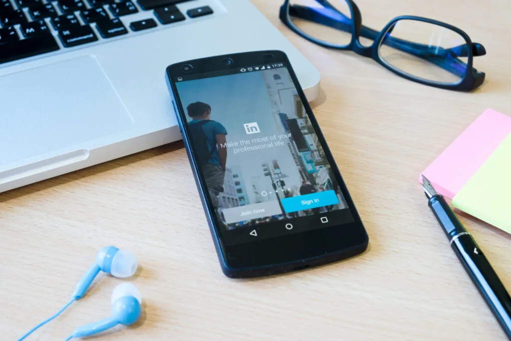 How-to-Build-a-LinkedIn-Marketing-Strategy-for-SaaS-Startups-002