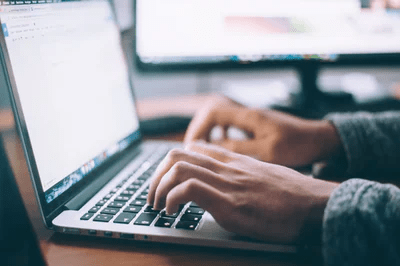 Tips for Choosing the Right Web Host