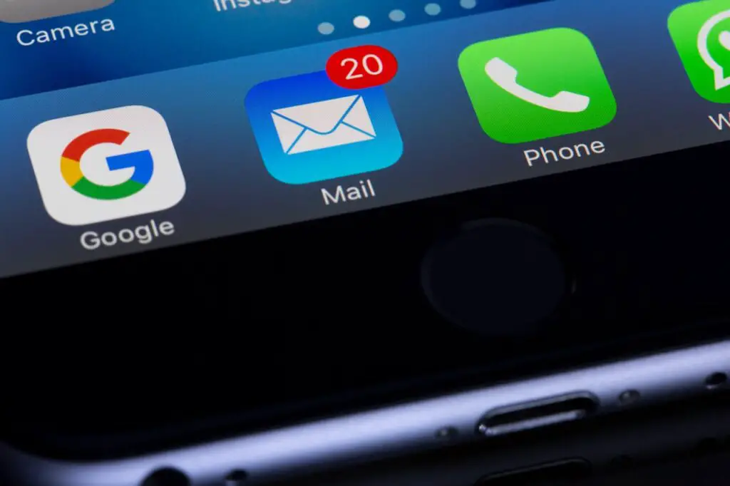 google, mail and phone apps on mobile device