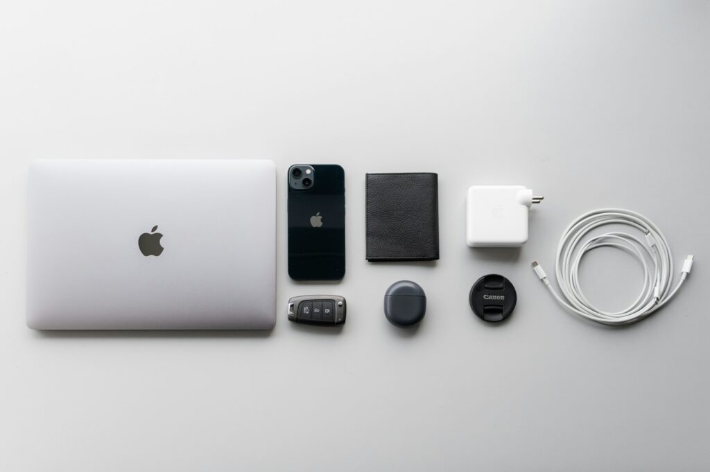 macbook, iphone and other apple accesories